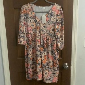 Size M buttery soft floral dress